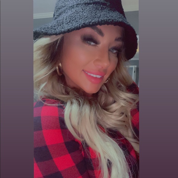 Meet your Posher, Ashley - Picture 5 of 5